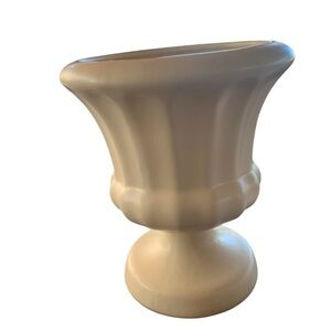 VINTAGE HAEGER POTTERY CREAM FOOTED PEDESTAL- URN PLANTER/VASE 7”